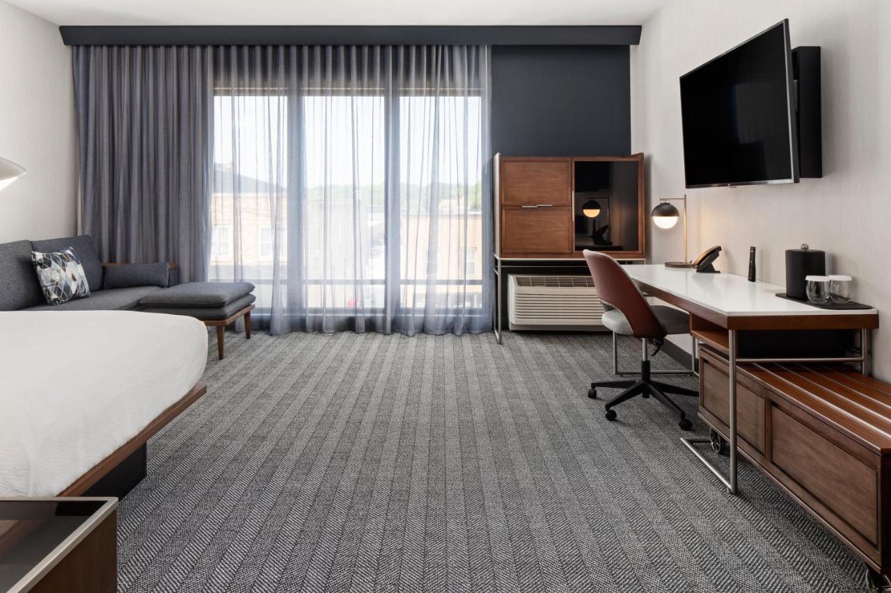 Courtyard By Marriott Owatonna Downtown Hotel Eksteriør billede