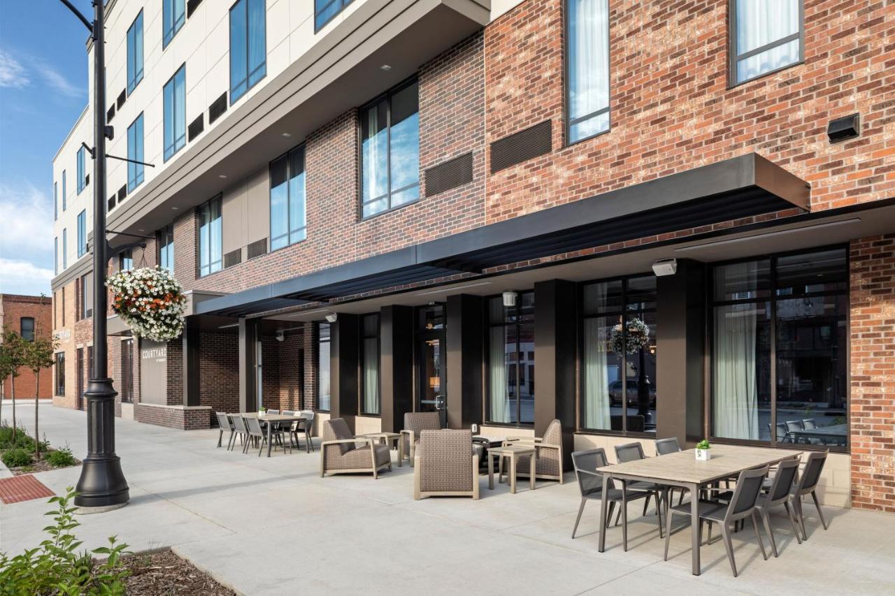 Courtyard By Marriott Owatonna Downtown Hotel Eksteriør billede